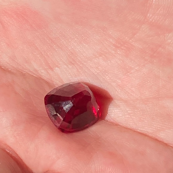 Genuine natural ruby - Picture 4 of 4